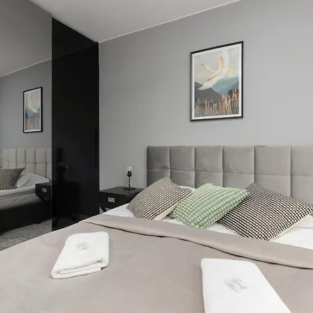 Apartament Stylish Heart Of By Renters *