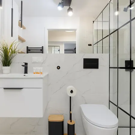 Stylish Heart Of By Renters Warszawa