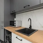 Апартаменты Stylish Heart Of By Renters Варшава