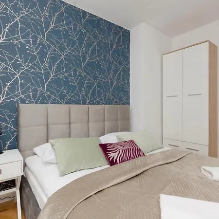 Stylish Heart Of By Renters