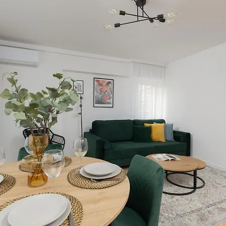 Apartman Stylish Heart Of By Renters Varsó